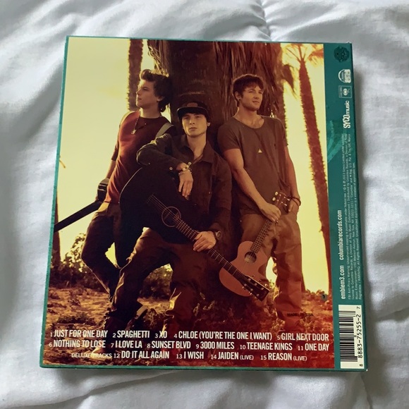 2/$10 Emblem3 Nothing to Lose Album Deluxe Edition - Picture 2 of 3
